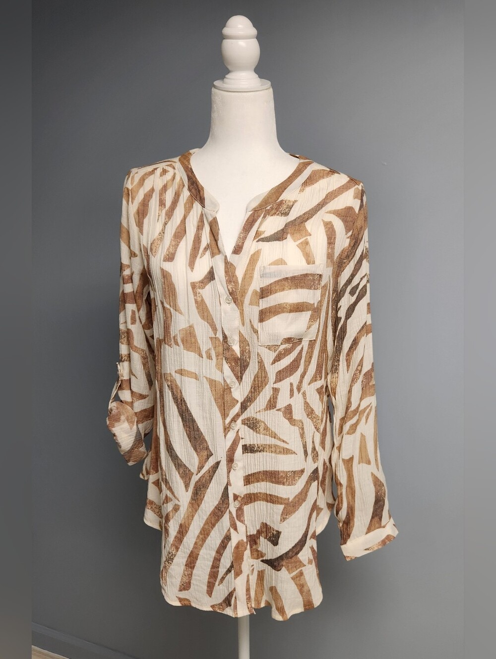 Zac & Rachel Cream and Brown Leaf-Print Button Down Shirt
